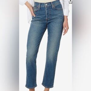 Levi’s Wedgie Straight Ankle Blue Women's Jeans Size 31